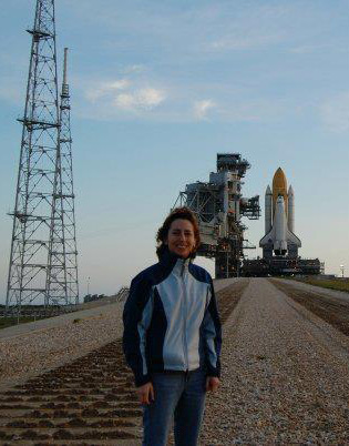 Liz Warren in front of Pad 39B